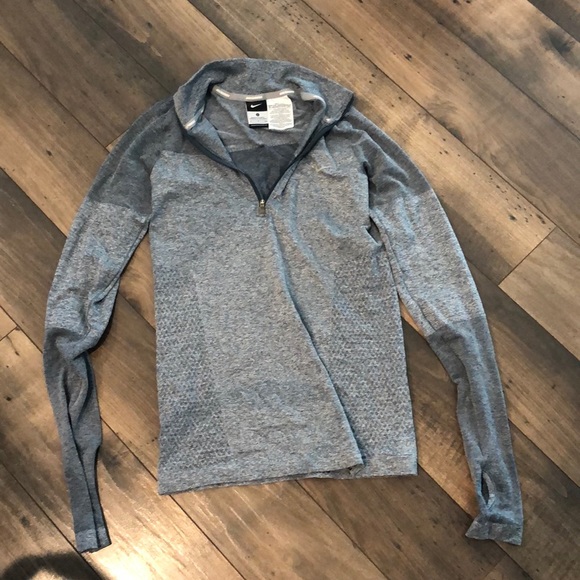 Nike Tops - Nike running half zip thin long sleeve small
